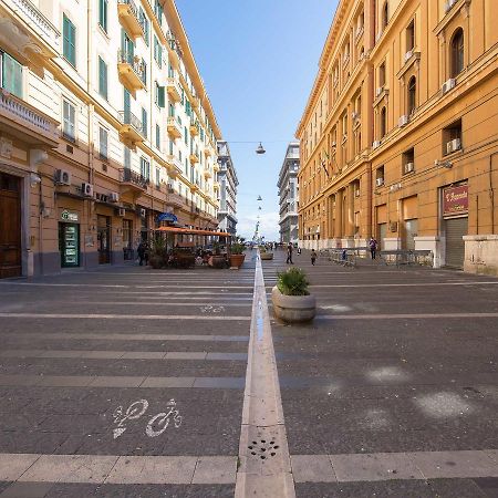 Grand Tour 4Rooms Νάπολη Εξωτερικό φωτογραφία